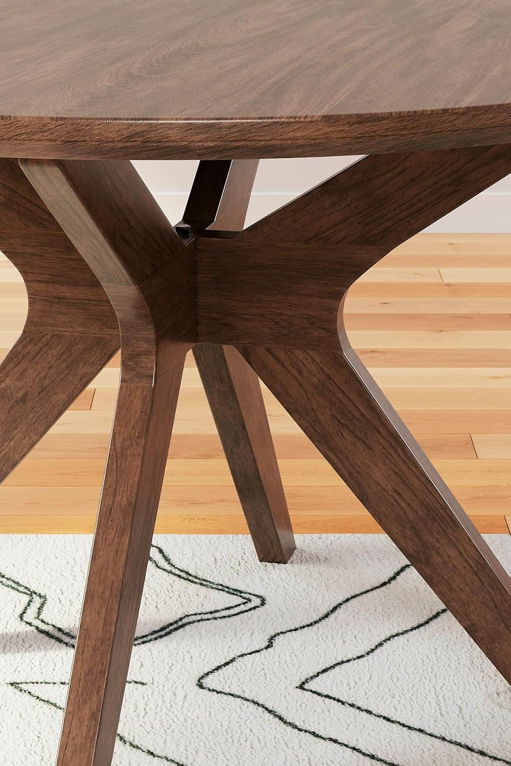 Lyncott Traditional round Dining Room Table, Seats up to 4, Brown