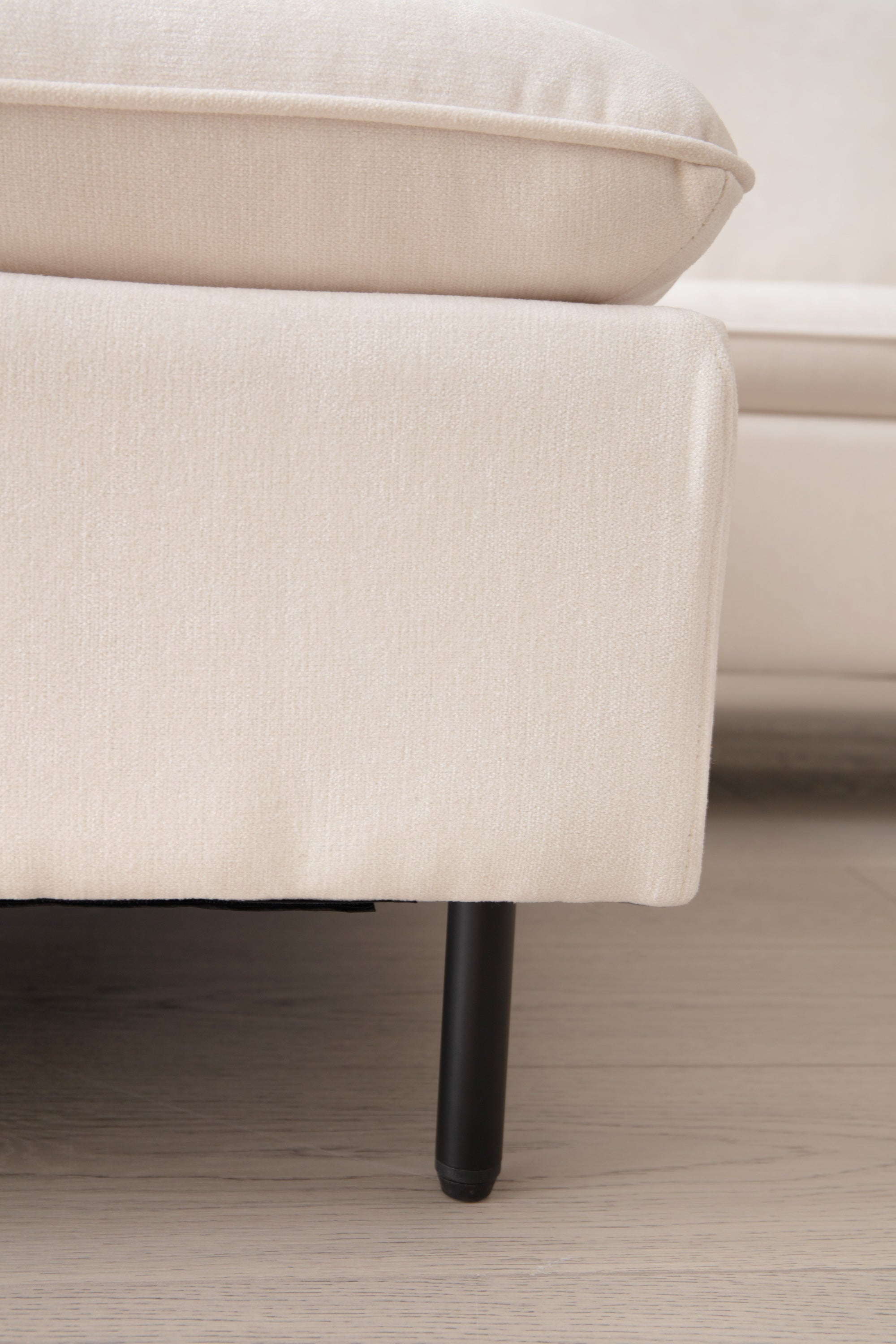 L-Shaped Linen Sectional Sofa with Right Chaise